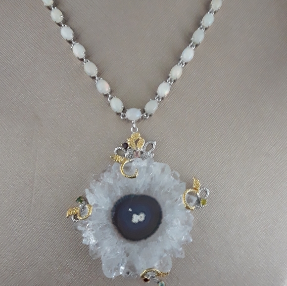 Handcrafted White Druzy Quartz Necklace - Picture 16 of 17